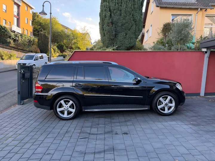 Mercedes-Benz GL 320
