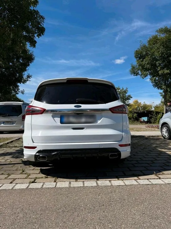 Ford S-Max