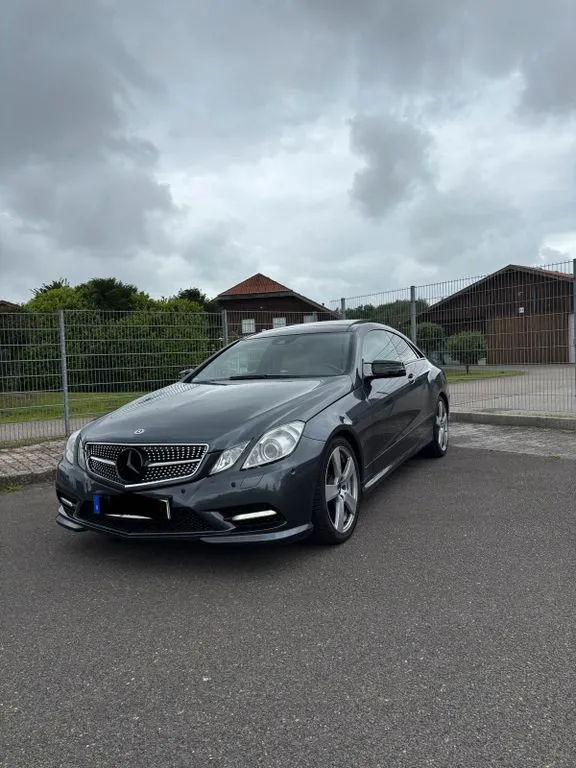 Mercedes-Benz E 250