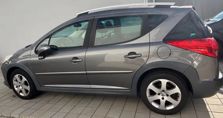 Peugeot 207