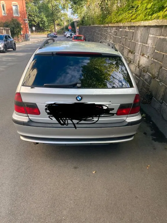 BMW 320