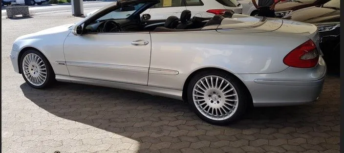 Mercedes-Benz CLK 320
