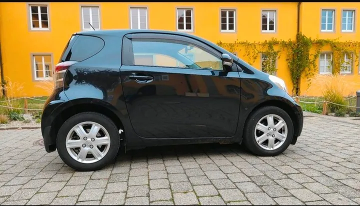 Toyota IQ