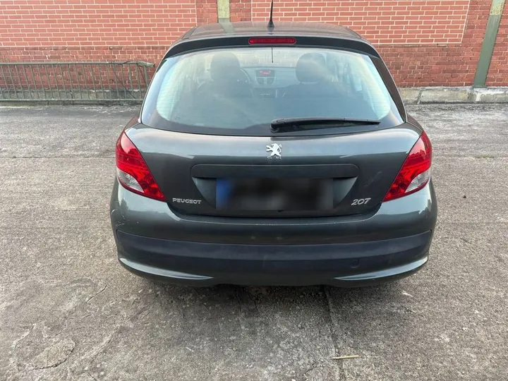 Peugeot 207
