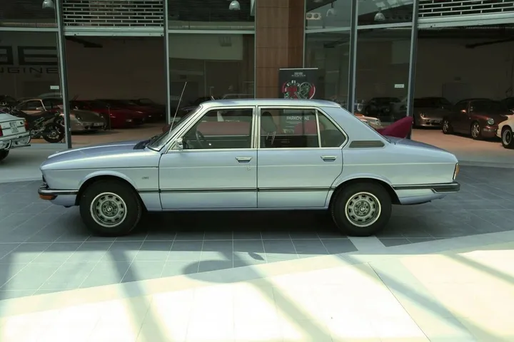 BMW 525
