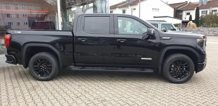 GMC Sierra