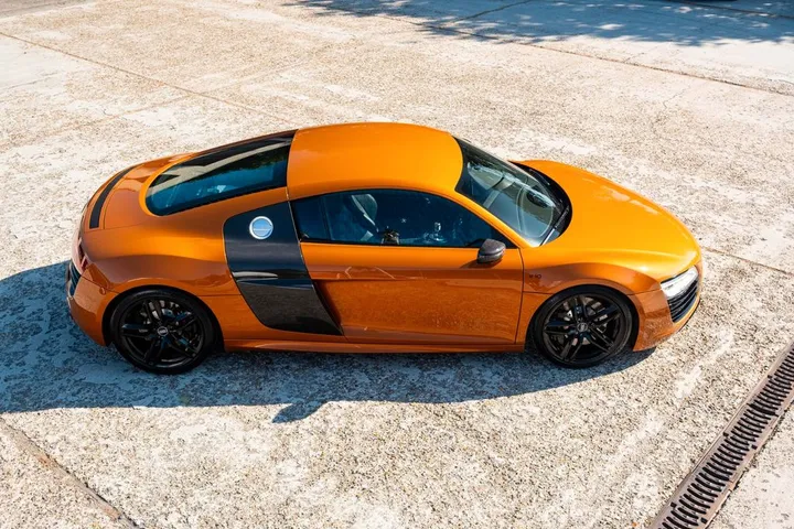Audi R8