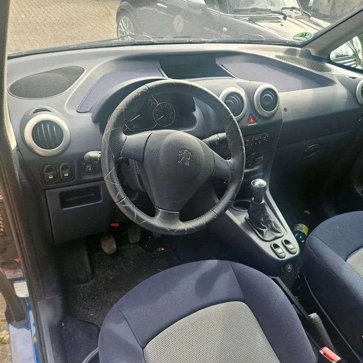 Peugeot 1007