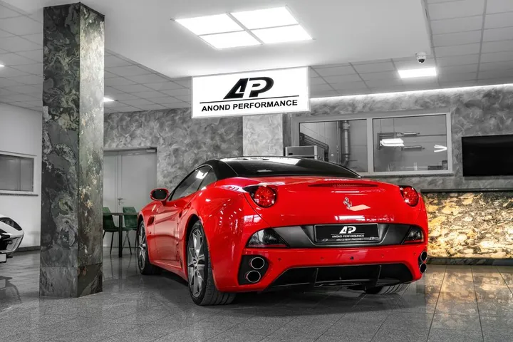 Ferrari California