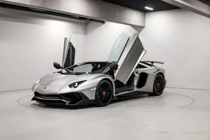 Lamborghini Aventador