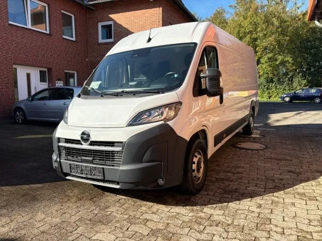 Opel Movano