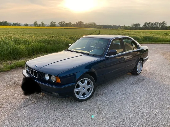 BMW 525