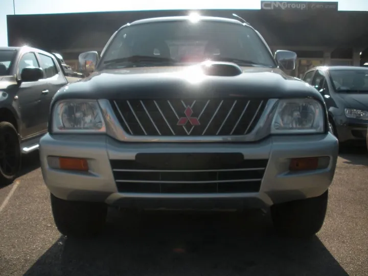 Mitsubishi L200