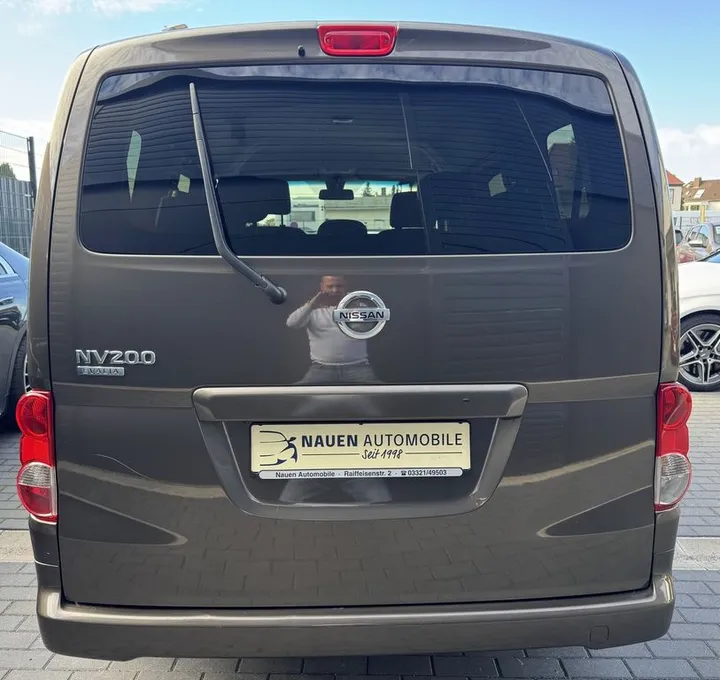 Nissan Evalia