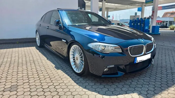 BMW 530