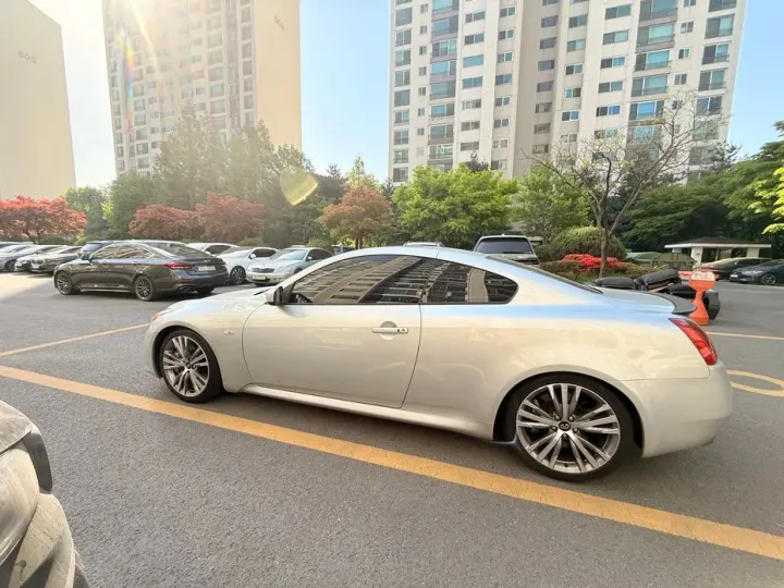 Infiniti G