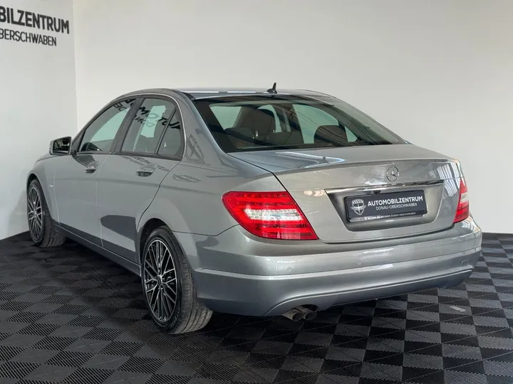 Mercedes-Benz C 180