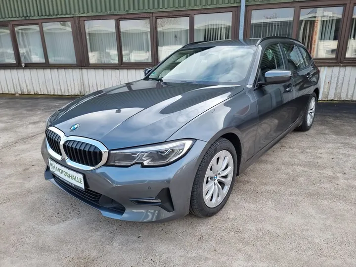 BMW 320