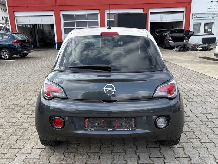Opel Adam