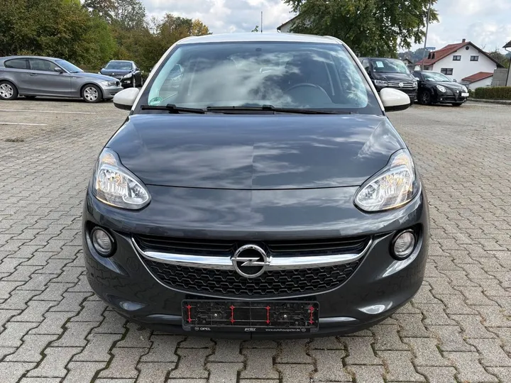 Opel Adam