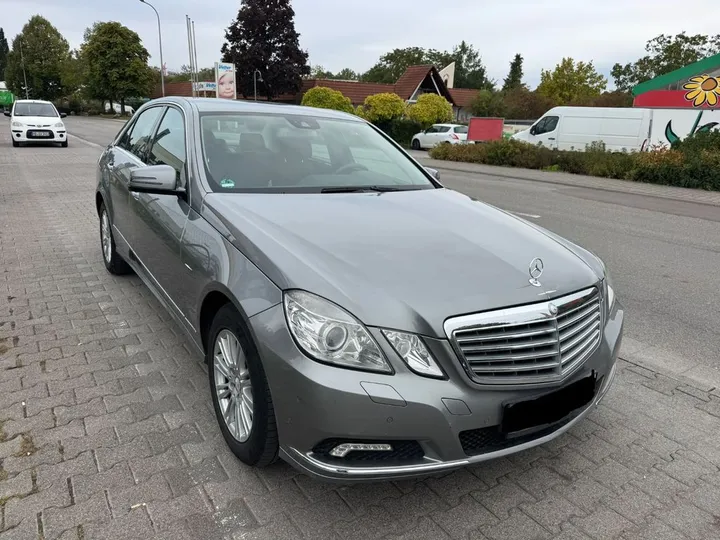 Mercedes-Benz E 250