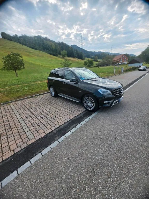 Mercedes-Benz ML 350