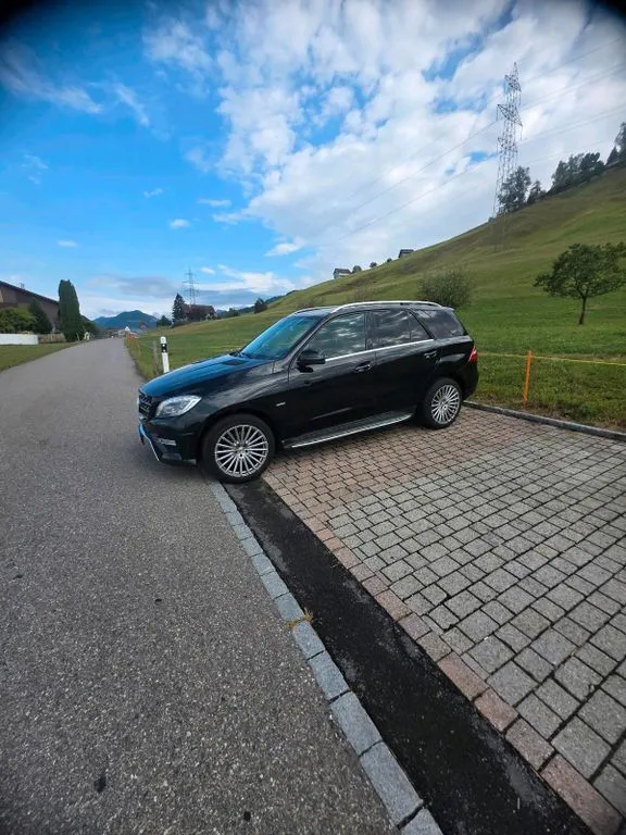 Mercedes-Benz ML 350