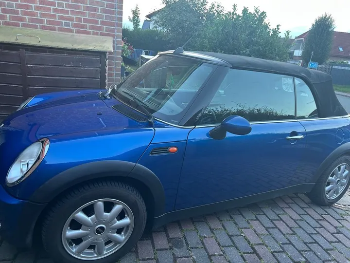 MINI Cooper Cabrio