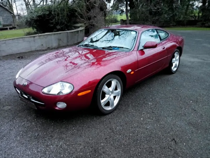 Jaguar XK8