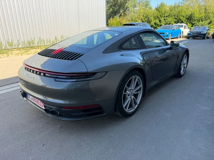 Porsche 992