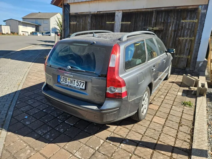 Volvo V50