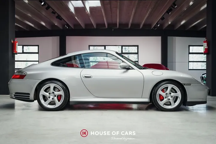 Porsche 996