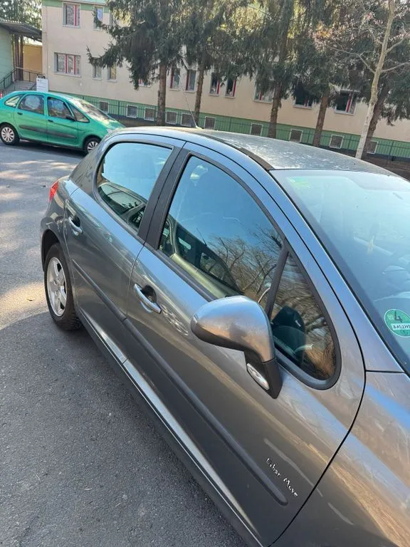 Peugeot 207