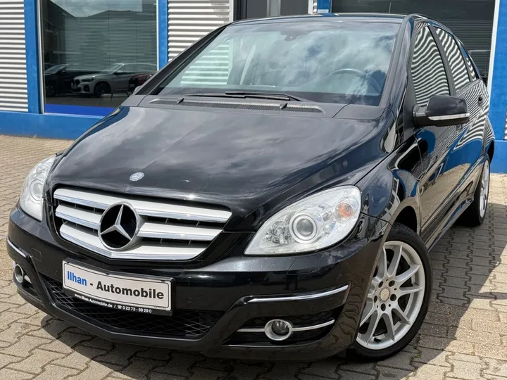 Mercedes-Benz B 200