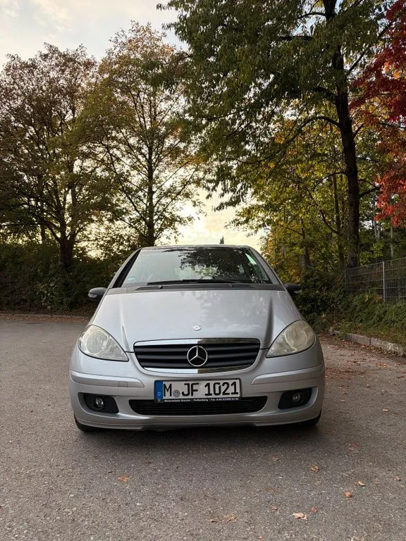 Mercedes-Benz A 180