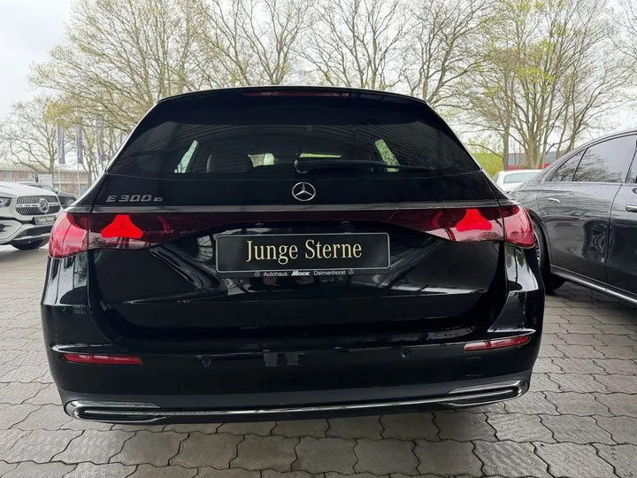 Mercedes-Benz E 300