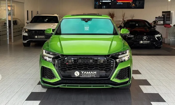 Audi RSQ8