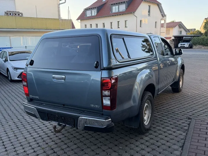 Isuzu D-Max