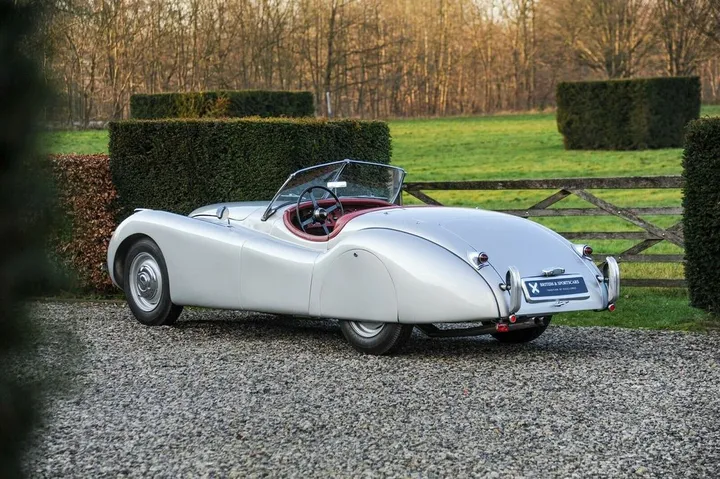 Jaguar XK