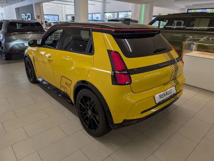 Renault R 5