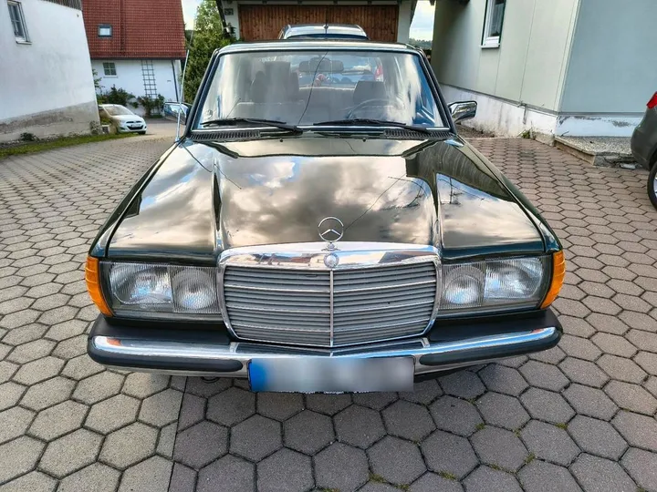 Mercedes-Benz 200