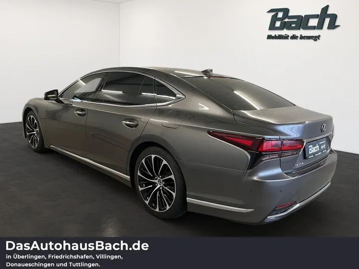 Lexus LS 500