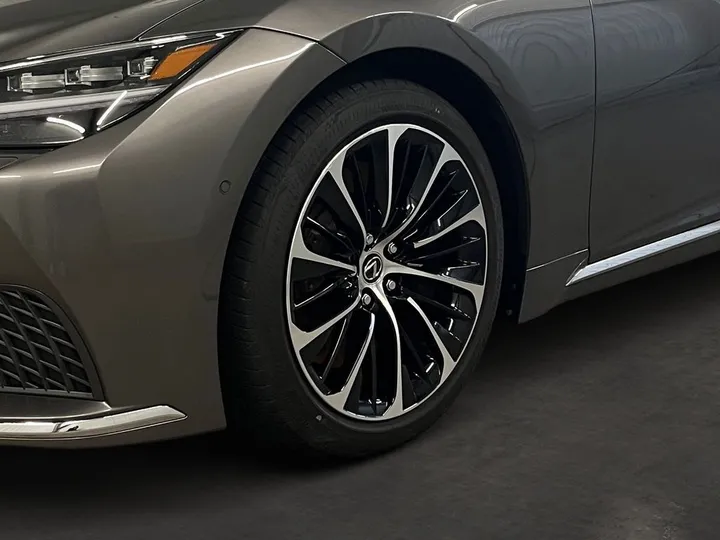 Lexus LS 500