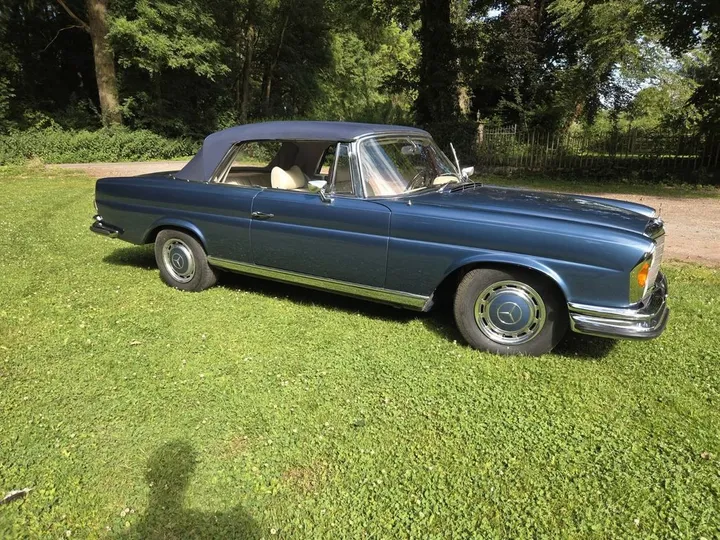 Mercedes-Benz 280