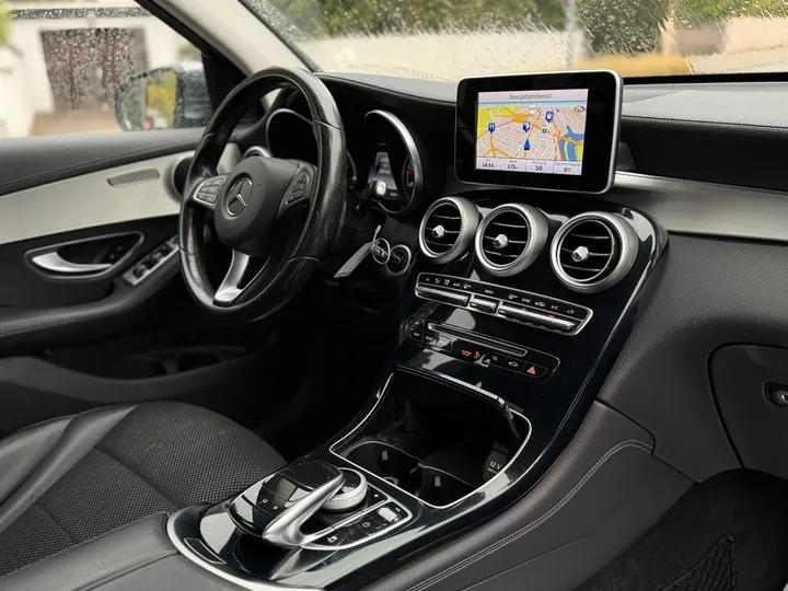 Mercedes-Benz GLC 220