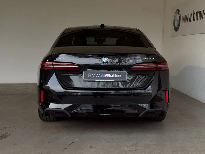 BMW 540
