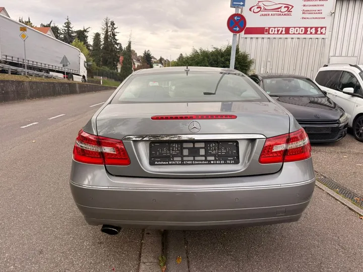Mercedes-Benz E 250