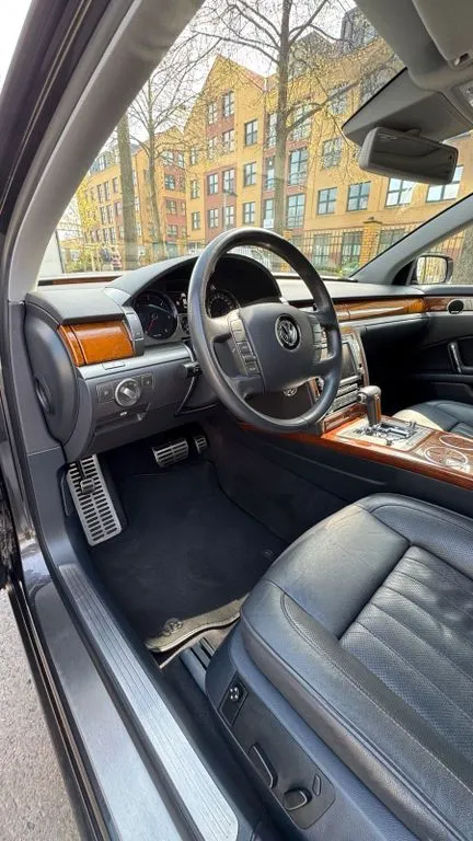 Volkswagen Phaeton
