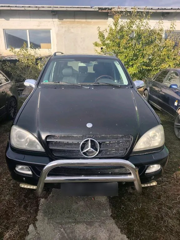 Mercedes-Benz ML 400