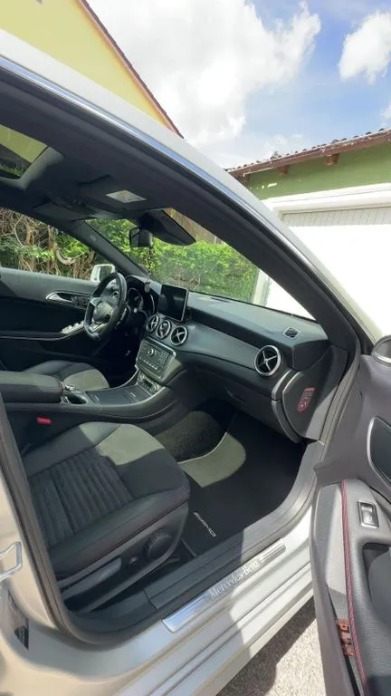 Mercedes-Benz CLA 250